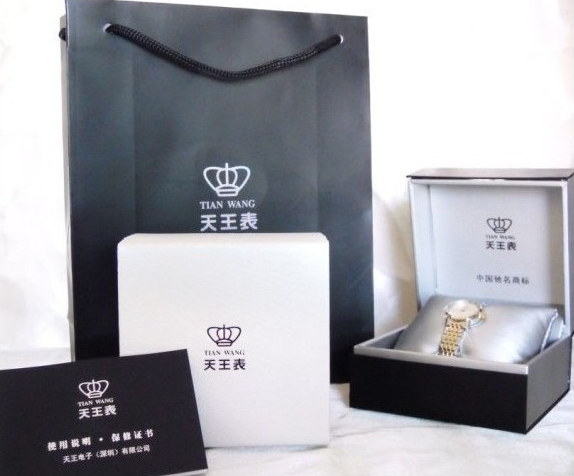 天王表LS3608PB/D的包装