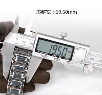 天王表GS3673S/D的表链宽：19.5mm